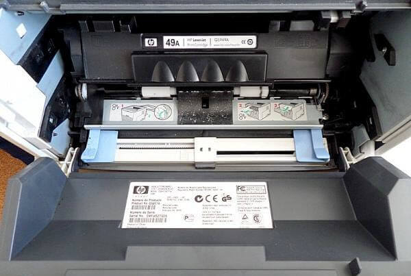 HP LJ 1320 принтер печатает белые листы-1
